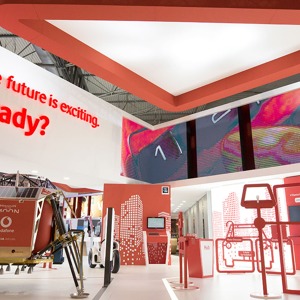 vodafone_přináší_budoucnost_s_5g_v_krabici_na_mobilním_světovém_kongresu_2024.jpg