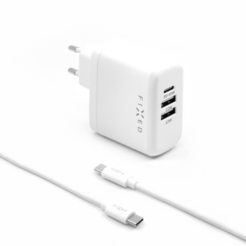 Set síťové nabíječky FIXED s USB-C a 2xUSB výstupem a USB-C/USB-C kabelu, podpora PD, 45W, bílý